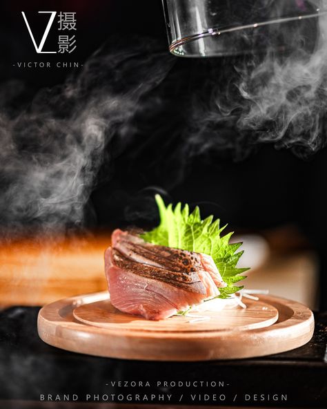 Yuimu Omakase 🇲🇾📸 Shooting “High-End Japanese Cuisine” Today! 🔥 Food Photography Results | Exquisite Food Special This Japanese restaurant focuses on luxury and sophistication 🖤❤️. With a red and black theme, even the tableware is carefully selected 🎏. The key question for our food photography is: Does it make you hungry? 😋 From the food itself, to the plating, tableware, and supporting backgrounds, every element enhances the shooting effect 📸. What captivates me the most is the subtle r... Red And Black Theme, Japanese Food Photography, Exquisite Food, Profile Ig, Professional Food Photography, Reflection Of Light, Ad Photography, Photography Commercial, Black Theme