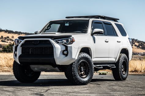 34" Tires (285/75R17) on 5th Gen 4Runner White 4runner Blacked Out, 4runner Wheels, Trd 4runner, Toyota Trd Pro, 4runner Accessories, 2017 Toyota 4runner, Four Runner, 4runner Mods, 5th Gen 4runner