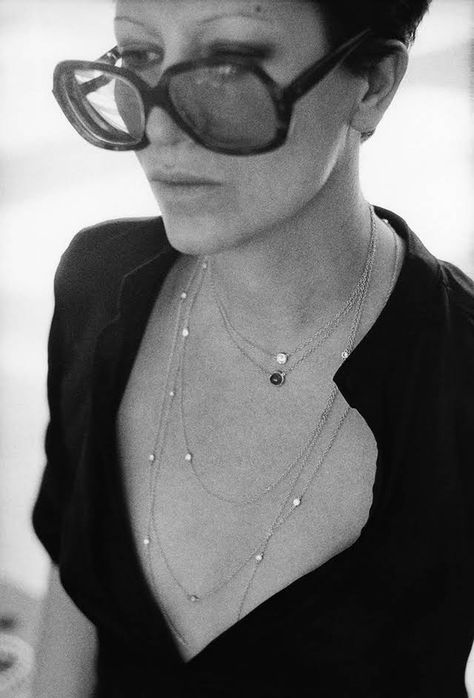 Liza Minnelli, Lauren Hutton, Elsa Peretti, Tiffany Jewelry, Monica Bellucci, Elizabeth Taylor, A Necklace, Tres Chic, Style Profile