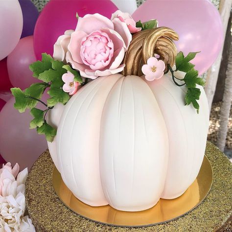 Pumpkin Cake For 1st Birthday, Pink Pumpkin Birthday Cake, Pumpkin First Birthday Girl Cake, First Birthday Pumpkin Cake, Pumpkin Birthday Cake Girl, Pink Pumpkin Baby Shower Cake, Lil Pumpkin Baby Shower Cake, Pumpkin Theme Cake, Pumpkin 1st Birthday Cake