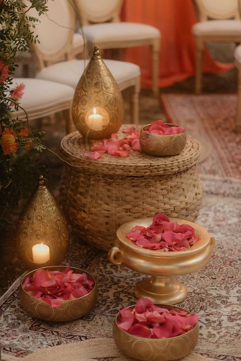 red petals for a Hindu wedding ceremony in a wicker basket with intricate gold lantern and pot Simple Indian Wedding, Choora Ceremony, Colourful Wedding Flowers, Nikkah Decor, Ambience Decor, Lantern Decorations, Hindu Wedding Decorations, Wicker Lampshade, Wedding Lantern