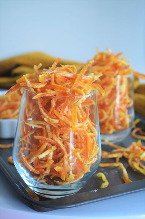 3 Ingredients Candied Orange Peel Sugared Orange Peels, Papaya Recipes, Candied Fruits, Orange Syrup, Candied Orange, Orange Peels, Orange Skin, Candied Orange Peel, Easy Pie Recipes