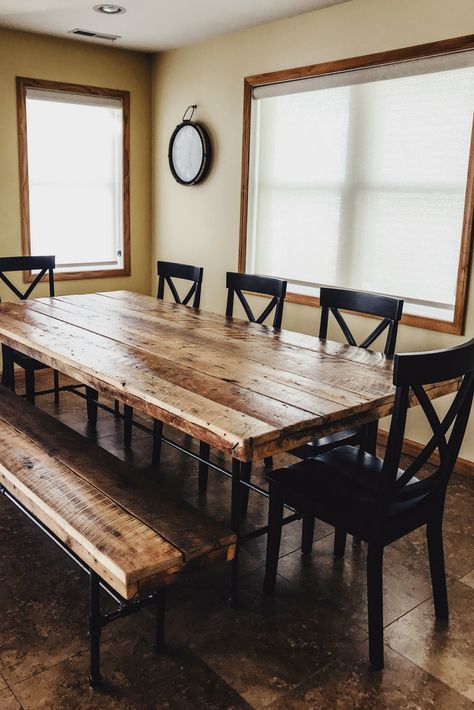 Barnwood Dining Room Table. Reclaimed Wood Dining Room Table. Lake house kitchen table ideas. Barn Wood Table Dining Room, Tables Kitchen, Reclaimed Wood Dining Room Table, Rustic Farmhouse Dining Room Table, Wood Top Dining Table, Kitchen Table Rustic, Long Kitchen Table Ideas, Wood Table Stain Ideas, Lake House Kitchen Ideas Modern