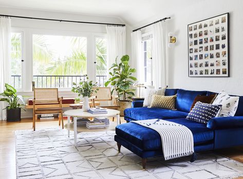 Arlyn Hernandez Makeover Takeover Living Room | Emily Henderson #interiordesign #homeaccents #style Luxe Living Room, Living Room Reveal, Blue Velvet Sofa, Blue Couches, Corner Sofa Set, Sofa Colors, Blue Sofa, Design Del Prodotto, Living Room Makeover