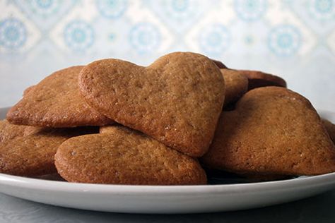 Old-fashioned soetkoekies (traditional South African spice biscuits) | Rainbow Cooking Soetkoekies Recipe, African Recipe, African Dessert, African Spices, Wood Burning Oven, African Cooking, Food Resources, Apple Dessert, Tart Baking