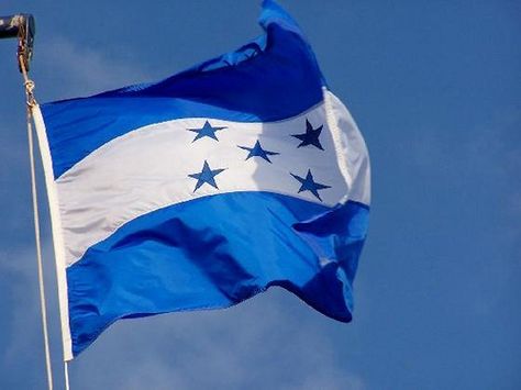 Honduras Flag Aesthetic, Honduras Pictures, Honduras Culture, Honduras Art, Honduras Roatan, Honduras Food, Tegucigalpa Honduras, Honduras Flag, Latina Aesthetic