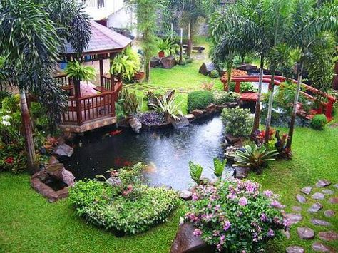 balehomedesign.com/beautiful-garden-ponds-design-to-add-beauty-element-for-any-outdoor-setting.html Reka Bentuk Landskap, Shed Inspiration, Ponds For Small Gardens, Kolam Koi, Taman Air, Wildlife Garden, Ikan Koi, Pond Water Features, Pond Landscaping