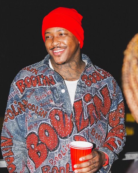 Yg Wallpaper Rapper, Yg Rapper Wallpaper, Yg 4hunnid, Badass Wallpaper, Los Angeles Photoshoot, Yg Rapper, Streetwear Photoshoot, Popular Rappers, Vintage Street Fashion