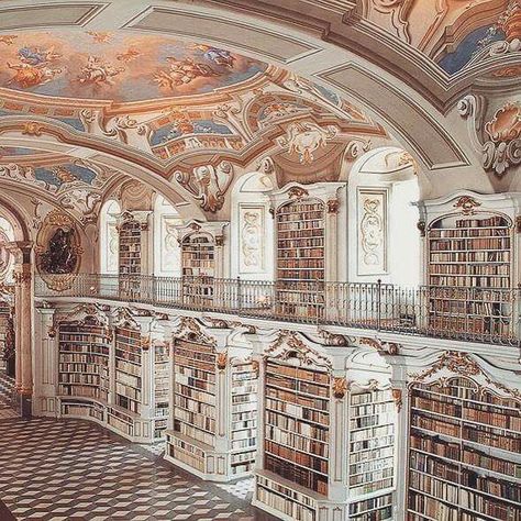 Architecture Baroque, Dream Library, Beautiful Library, Castle Aesthetic, Library Aesthetic, Old Library, Royal Aesthetic, Baroque Architecture, The Ceiling