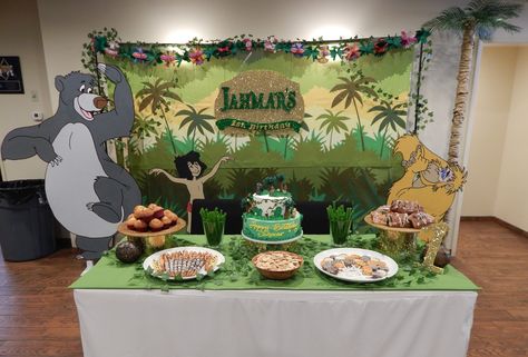 Jungle book theme birthday party. Handmade standups of characters available to rent or for sale. The Jungle Book Party, Jungle Book Birthday Party Decorations, Book Theme Birthday Party, Jungle Book Theme, Book Theme Birthday, Book Baby Shower Decorations, Jungle Book Birthday Party, Jungle Book Cake, Jungle Theme Classroom Decorations