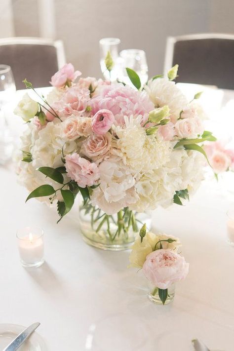 Low Floral Centerpieces, Peonies Wedding Table, Pink Peony Centerpiece, Blush Pink Wedding Centerpieces, Peonies Wedding Centerpieces, Wedding Flower Arrangements Pink, Elegant Intimate Wedding, Pink Flower Centerpieces, Rose Centerpieces Wedding