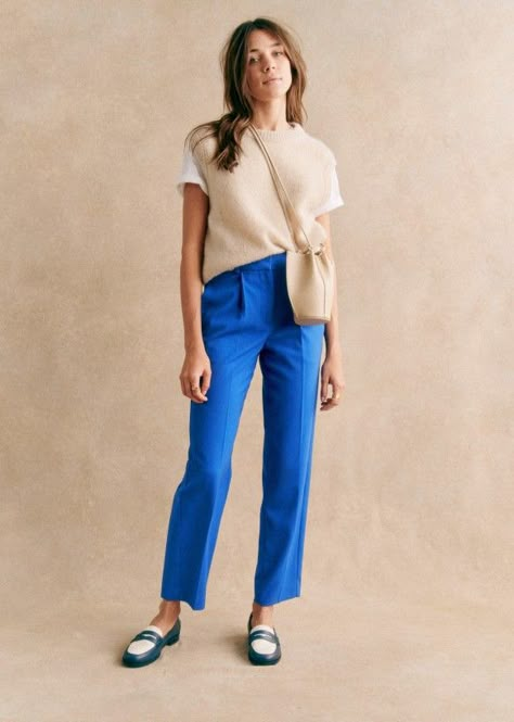 Electric Blue Pants Outfit, Blue Dress Pants Outfit, Blue Trousers Outfit, Bright Blue Pants, Summer Work Outfits Office Casual, Blue Pants Outfit, Summer Work Outfits Office, Summer Business Casual Outfits, Dress Pants Outfits