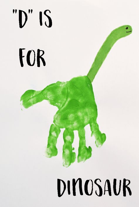 This handprint dinosaur is simple but fun and is certain to bring a smile to every dinosaur loving child. Follow this link to find out more about creating this dinosaur art.   #diy #kidscraft #crafts Dinosaur Handprint Art, Dinosaur Crafts Preschool, Letter D Crafts, Preschool Letter Crafts, Abc Crafts, Toddler Arts And Crafts, Dinosaur Activities, Alfabet Letters, Dinosaur Crafts