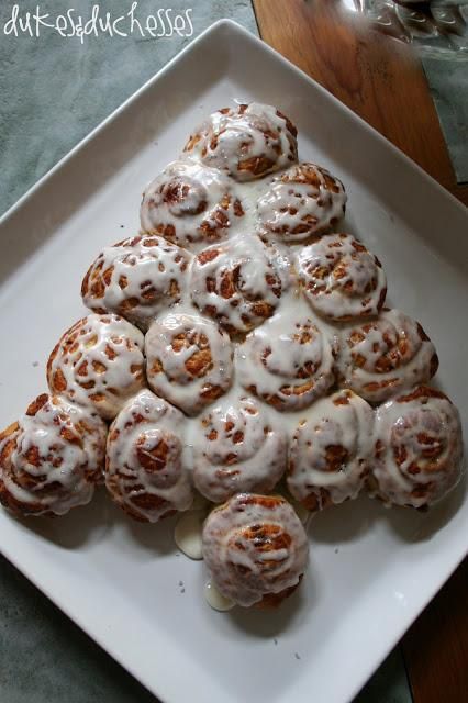 Christmas Tree Breakfast, Breakfast Ideas Sweet, Cinnamon Roll Christmas, Roll Christmas Tree, Christmas Cookie Icing, Kids Christmas Treats, Easy Christmas Breakfast, Christmas Breakfast Ideas, 17. Geburtstag