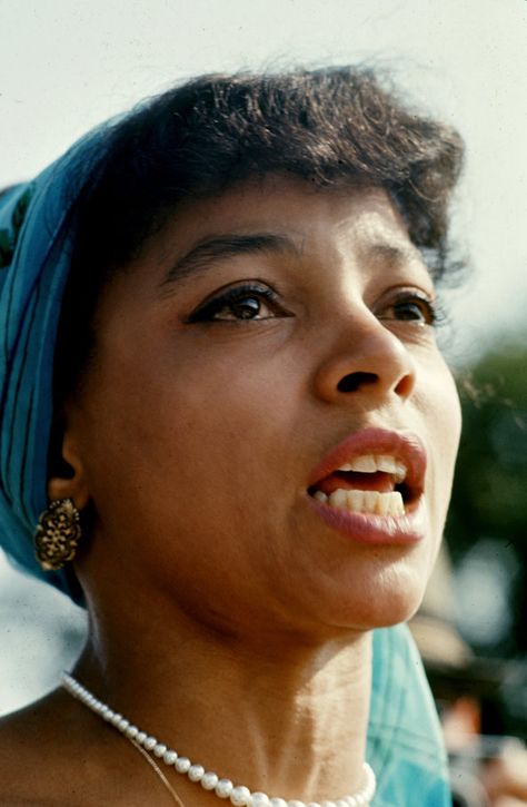 Ruby Dee Ossie Davis, Ruby Dee, Female Photos, March On Washington, Power Couples, Small Step, Civil Rights Movement, Power To The People, Time Life