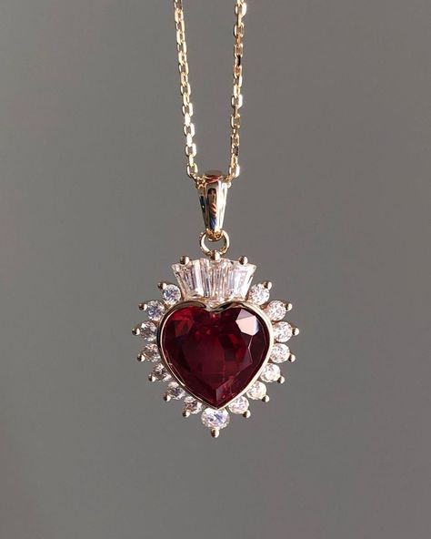 ------------------------------------------------------------------------------ ❤ Product Information ❤ ------------------------------------------------------------------------------ Vintage Herat Shape Ruby Gemstone Pendant,Heart Cut Ruby Gemstone Wedding Gift Pendant,Anniversary Gift For  ✥ 𝐌𝐚𝐢𝐧 𝐒𝐭𝐨𝐧𝐞 𝐃𝐞𝐭𝐚𝐢𝐥𝐬 ↣ Shape:  Heart Cut ↣ Type: Moissanite  ↣ Weight: 2.00 Carat (App.) ↣ Color: Colorless ↣ Clarity: VVS1 ↣ Making Process: Handmade - Crafted by our experienced team ✥ 𝐒𝐢𝐝𝐞 𝐒𝐭𝐨𝐧𝐞 𝐃𝐞𝐭𝐚𝐢𝐥𝐬 ↣ Shape: Round & Baguette Cut ↣ Type: Moissanite ↣ Weight: 0.50 Carat (App.) ↣ Color/: Colorless/ VVS-VS ↣ Options: Lab Grown Diamond and Natural Diamond (Possible on request while placing an order and Extra Chargeable Service) ✥ 𝐑𝐢𝐧𝐠 𝐃𝐞𝐭𝐚𝐢𝐥𝐬 ↣ Band Width: 1.8 Jewelry Design Aesthetic, Luxury Rose Gold Ruby Necklaces, Ruby Gemstone Aesthetic, Rubi Aesthetic, Ruby Aesthetic, Heart Jewlery, Red Ruby Necklace, Ruby Stone Ring, Ruby Heart Necklace