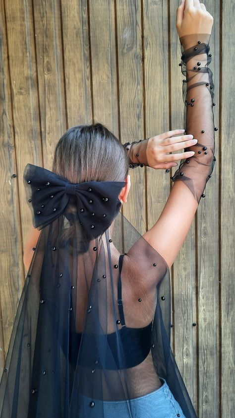 View Black veils by WeddingVeilOfDreams on Etsy Pearl Gloves, A Black Wedding, Short Veil, Beautiful Veil, Wedding Veil Accessories, Long Veil, Veil Brides, Black Veil Brides, Black Veil