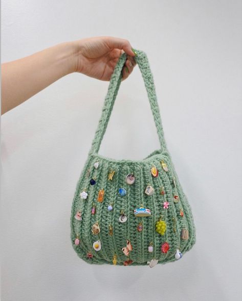 Handmade Crochet Bags, Tanah Liat, Crochet Business, Bead Sewing, February 3, 12 Pm, Diy Crochet Projects, Bag Crochet, Crochet Bags