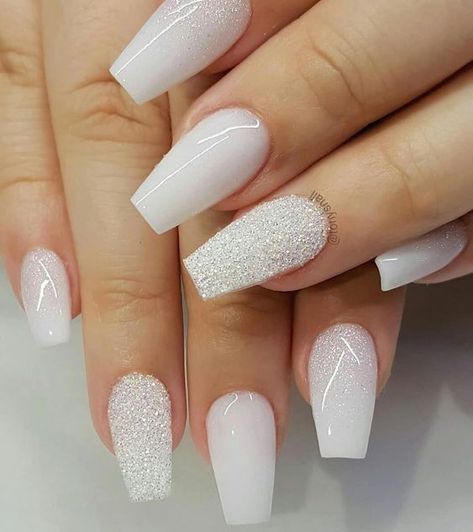 Diy Wedding Nails, Simple Wedding Nails, Wedding Nail Art Design, White Glitter Nails, White Acrylic Nails, Diy Valentine, Wedding Nails Design, Nail Art Wedding, Bride Nails