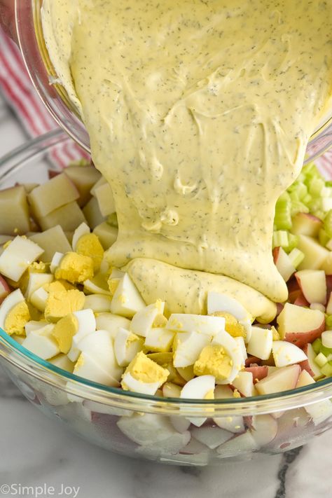 Potato Salad is a go-to potluck dish for good reason and this recipe is the best. Made with really simple ingredients, you will absolutely love this fantastic dish to pass. Potato Salad For 50 People Recipes For, Homestyle Potato Salad, Best Homemade Potato Salad, Million Dollar Potato Salad, Cold Potato Recipes, Potato Salad With Cooked Dressing, Best Pot Luck Dishes, Yellow Potato Salad, Deli Potato Salad Recipe