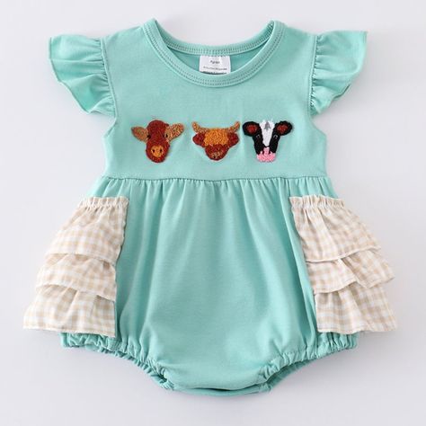 Embroidery Cows With Tan Gingham Ruffles Romper With Snaps - 100% Cotto Smoke And Animal Free Home Southern Baby Clothes, Country Baby Clothes, Western Baby Clothes, Woman Costumes, Gingham Romper, Baby Clothes Country, Southern Baby, Smocking Patterns, Dream Kids