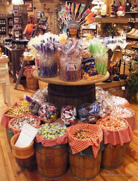 Western General Store, Country Store Display, Candy Store Display, Old General Stores, Fudge Shop, Gift Shop Displays, Wooden Barrels, Country Stores, Feed Store