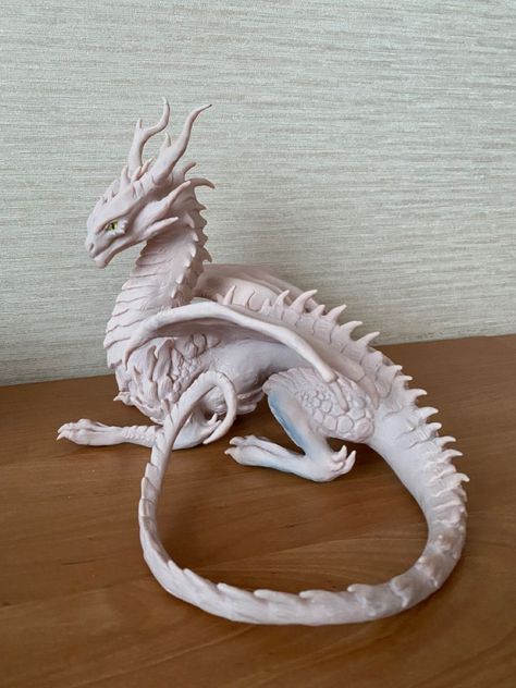 Clay Crafts Dragon, Clay Sculpture Art Project Ideas, Clay Art Dragon, Dragon Clay Art, Air Dry Clay Dragon, Clay Dragon Easy, Dragon Clay Sculpture, Dragon Sculpture Clay, Dragon Clay