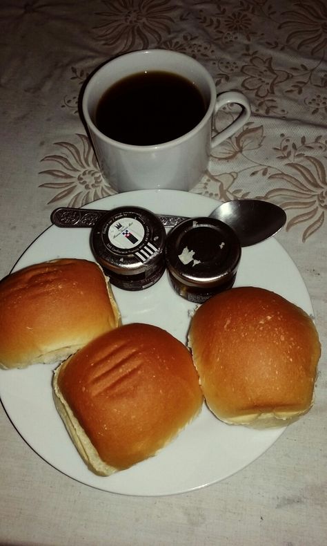 Early morning breakfast bread and jam with a nice cup of black coffee. Early Morning Breakfast, Breakfast Bread, Morning Breakfast, Breakfast Breads, Fun Cup, Black Coffee, Early Morning, Jam, Bread