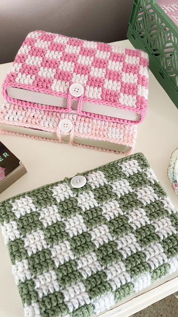 Crochet Laptop Case, Crochet Checkered, Crochet Book Cover, Crochet Case, Sac Diy, Book Pouch, Crochet Mignon, Quick Crochet Patterns, December 27