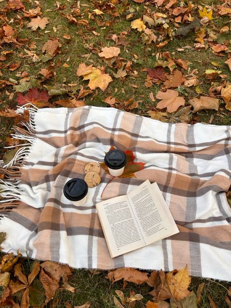 #picnic #autumn #october #coffee #book October Picnic, Aesthetic Fall Picnic, Autumn Picnic, Reading Picnic Aesthetic, Book Picnic Aesthetic, Autumn Picnic Photography, Coffee And Books Aesthetic Fall, Picnic Pictures, Picnic Inspiration