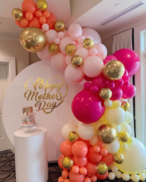 All things bright and beautiful Mother’s Day brunch 🌸💐🌺🌼🌷😍💕 Balloons/ Backdrop - @everythingluxedecor 😍 Planning, Decor & Florals -… Mother’s Day Decoration Party, Mother's Day Backdrop Decor, Mother's Day Balloons Decoration, Mothers Day Balloon Backdrop, Birthday For Mom Ideas, Mothers Day Balloon Arch, Mother's Day Decorations Party Decor, Happy Mothers Day Decoration, Mother’s Day Balloon Arch