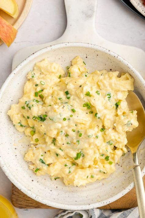 Anthony Bourdain Scrambled Eggs with Sour Cream Recipe (The BEST!) Scrambled Eggs With Sour Cream, Creamy Scrambled Eggs, Scrambled Eggs Recipe, Sour Cream Recipes, Anthony Bourdain, Breakfast Tacos, Egg Dish, Breakfast Items, Breakfast Brunch Recipes