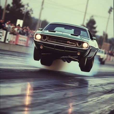 Funny Car Drag Racing, Old Muscle Cars, Dodge Muscle Cars, Mopar Cars, Mopar Muscle Cars, Vintage Muscle Cars, Custom Muscle Cars, Vintage Muscle, Drag Racing Cars