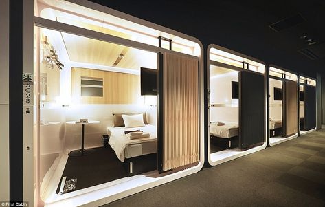 Deco Spa, Small Hotel Room, Pod Hotels, Japanese Hotel, Hostels Design, Sleeping Pods, Hostel Room, Capsule Hotel, Hotel Room Design