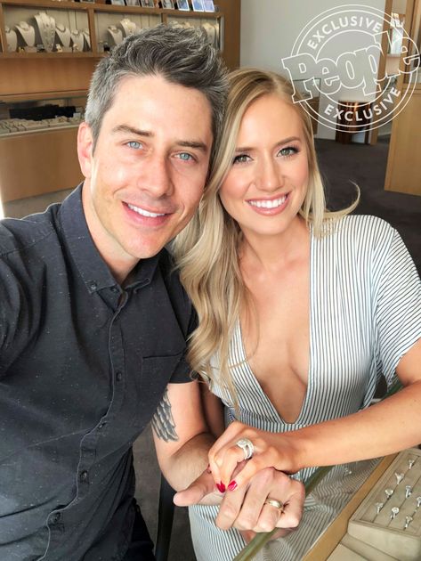 <em>The Bachelor</em>'s Arie Luyendyk Jr. and Pregnant Lauren Burnham Reveal Their Gorgeous Wedding Rings Celebrity Couple Costumes, Lauren Burnham, Arie Luyendyk Jr, Black Celebrity Couples, Haiku Mill, Parenting Daughters, Celebrity Siblings, Gorgeous Wedding Rings, Pregnant Celebrities