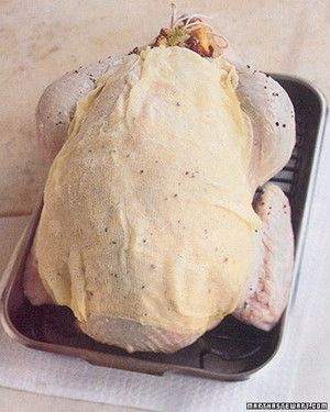 Martha Stewart Turkey Recipe, Cheesecloth Turkey, Perfect Roast Turkey, Perfect Turkey, Turkey Cheese, Holiday Dinners, Turkey Breast, Roasted Turkey, Food Tips