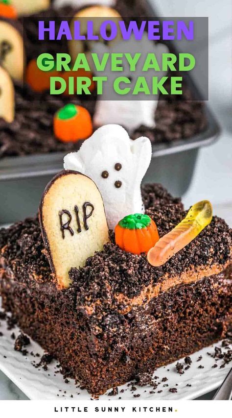 Graveyard Dirt Cake, Halloween Dirt Cake, Fun Dessert Ideas, Scratch Chocolate Cake, Chocolate Dirt Cake, Halloween Dirt, Easy Halloween Desserts, Dessert For Kids, Graveyard Dirt