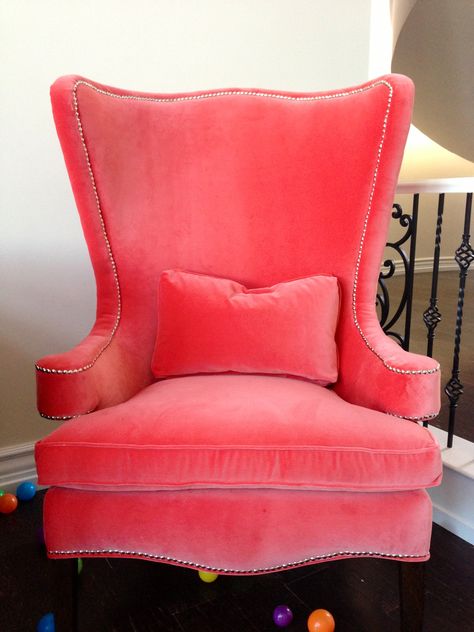 New coral chairs Coral Furniture, Coral Chair, Florida Bungalow, Fun Chair, Statement Chairs, Mint Coral, Cute Home Decor, Beautiful Chair, Everything Pink