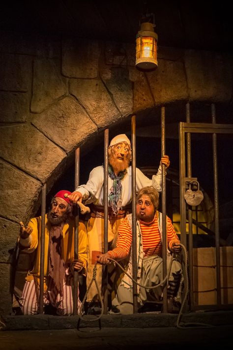 Disneyland Pirates Of The Caribbean Ride, Disney Architecture, Pirates Of The Caribbean Ride, Peter And The Starcatcher, Pirate Movies, Planet Coaster, Be Loyal, Black Beard, Character Drawings