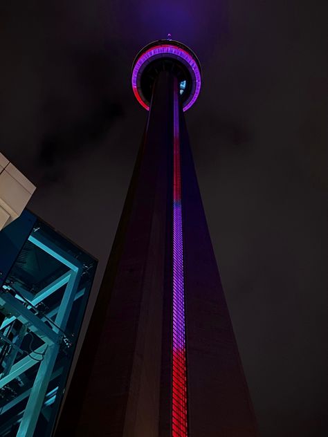 Cn Tower Aesthetic Night, Cn Tower At Night, Cn Tower Aesthetic, Toronto Night Aesthetic, Downtown Toronto Aesthetic, Night Street Aesthetic, Canada Toronto City, Street Aesthetic, House Of Balloons