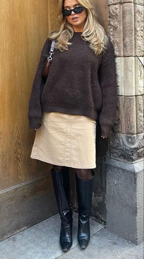 Cold Weather Boots Outfit, Midi Skirt Business Casual, Matilda Djerf Autumn, Dress Cold Weather Outfit, Long Skirt With Boots, Dressy Dinner Outfit, Dress Cold Weather, Dress Ponytail, Fall Outfit 2023