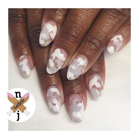 ⚪️🔘MonoChrome Camo🔘⚪️ #blackgirlnails Minimalist nail design Cute Camo Nails, Camo Nails Design, Summer Country Nails, White Camo Nails, Minimalist Nail Design, Camo Nail Designs, Coachella Nails, Camo Nails, White Tip Nails