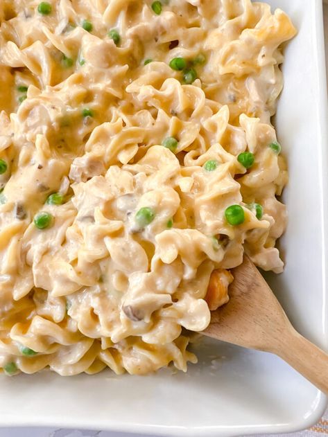 Tuna Instant Pot Recipes, Pressure Cooker Tuna Noodle Casserole, Slow Cooker Tuna Noodle Casserole, Recipe For Tuna Casserole, Casserole With Noodles, Tuna Noodle Casserole Easy, Chefs Club, Hosting Recipes, Cabbage And Noodles