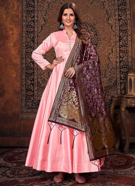 #plainworksuit #partywearsuit #silkfabricsuit #pinkcoloursuit Anarkali Plain, Indian Wear Casual, Light Pink Anarkali, Pink Anarkali Dress, Casual Gowns, Pink Anarkali, Silk Anarkali, Modest Evening Dress, Gown Suit