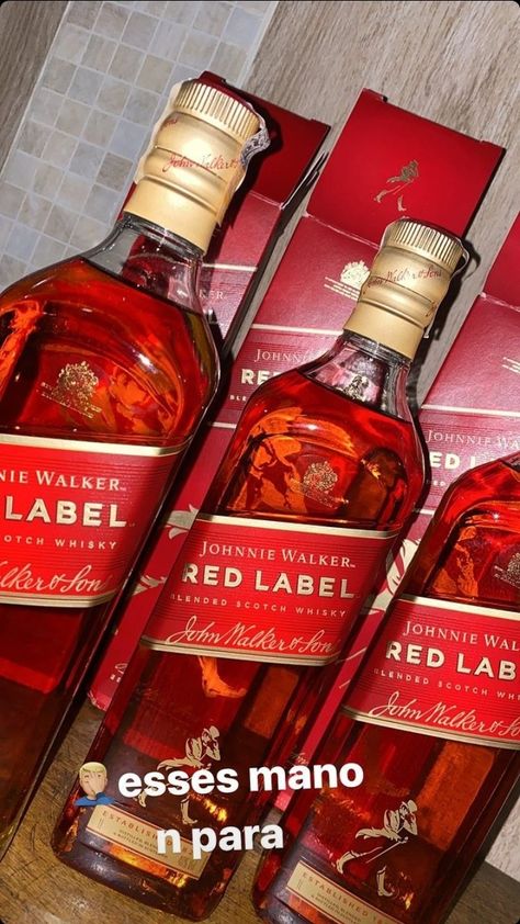 Bebida Fake, Fake Pic, Fake History, Red Lab, Hipster Mens Fashion, Johnnie Walker, Fake Pictures, Red Label, Scotch Whisky