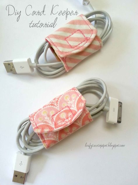 Made by Me. Shared with you.: Tutorial: DIY Cord Keeper From Fabric Scraps Cord Keeper, Men And Babies, Patchwork Tutorial, Diy Sewing Gifts, Sewing Projects Free, Scrap Fabric Projects, Diy Bebe, Trendy Sewing, Costura Diy