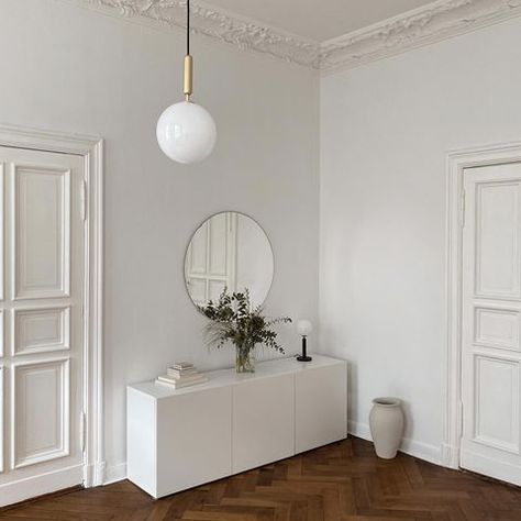 White Minimalist Interior Design, Nuura Lighting, Light Minimalist Aesthetic, White Minimalist Room, Minimalist White Interior, Minimalist White Living Room, Berlin Interior Design, Scandi Minimalist Home, White Wood Interior