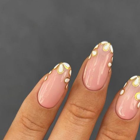 the nailologist🍒🌸🦋🌈✨ on Instagram: "White flowers lined with gold🤍✨ #nailinspo #weddingnails #nails #whitenails #nailart" Gold Nails Flowers, Gold Nails With Flowers, White Nails With Yellow Flower, Gold Flower Nails, White And Gold Flower Nail Art, Gold Chrome Flower Nails, Flower Nail Art, Gold Nails, Flower Nails