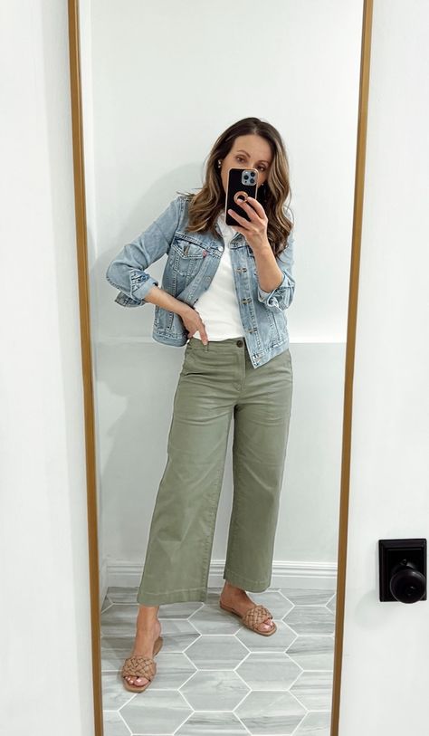 Fitting Room Snapshots – J.Crew & LOFT Dinner Recipes Vegetarian, Bites Recipes, Olive Pants, Teaching Outfits, Spring Work Outfits, Fitting Room, Dinner Recipes For Family, Chicken Bites, Summer Work Outfits