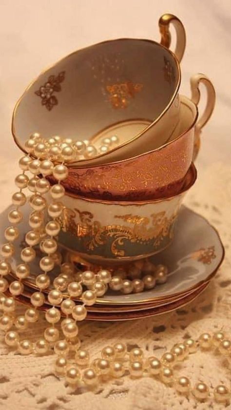 Royal Theme Party, Aesthetic Royal, Royal Tea Parties, Ball Aesthetic, Fairytale Aesthetic, Royal Ball, Royal Party, Royal Tea, Royal Aesthetic